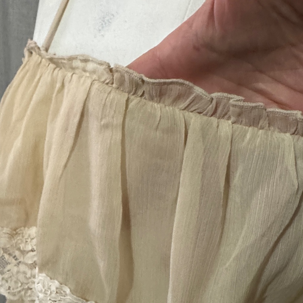 American Eagle Lace Trimmed Cropped Top-Sz M-Cream/White-Semi Sheer-Adj Straps - Picture 4 of 13